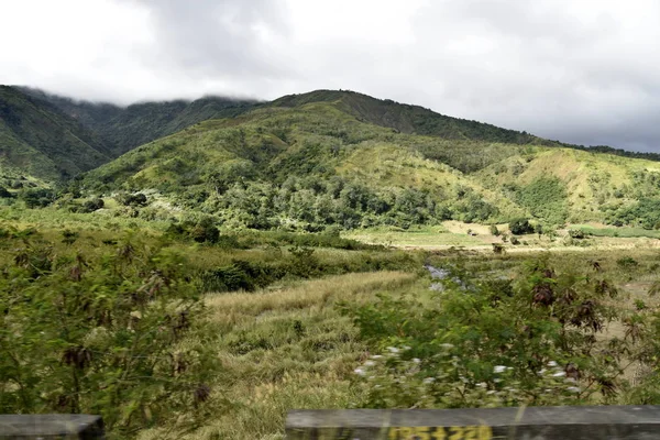 Weergave van de weg van Santiago city naar Manilla — Stockfoto