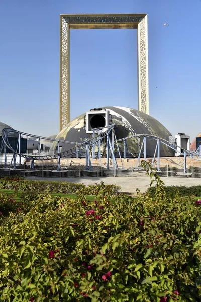 Θέα στο πάρκο στο Zabeel park, Ντουμπάι, Ηνωμένα Αραβικά Εμιράτα — Φωτογραφία Αρχείου