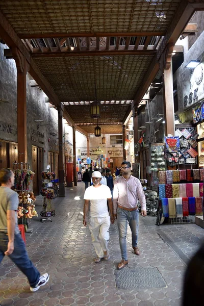 Al Fahidi Histórico e Dubai Old Souq Bairro, Dubai, Un — Fotografia de Stock