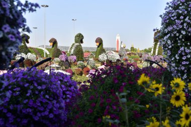 Dubai mucize Garden'da Dünya günü