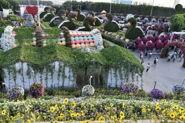 Dubai mucize Garden'da Dünya günü