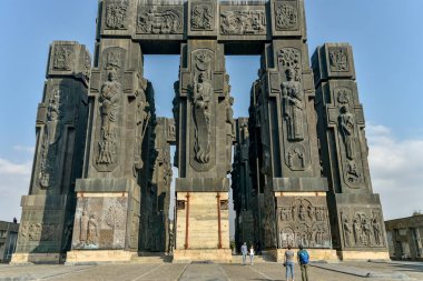 Tiflis Denizi yakınlarındaki Gürcistan Tarihi Anıtı