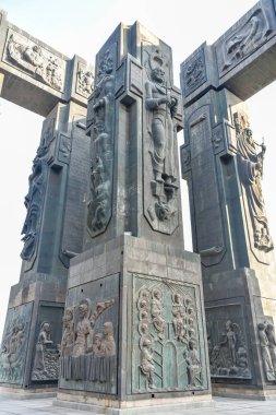 Tiflis Denizi yakınlarındaki Gürcistan Tarihi Anıtı
