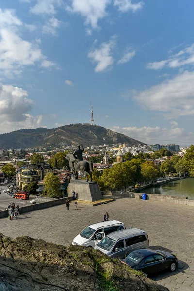 Vista de la ciudad del viejo Tiflis en el otoño — Foto de Stock