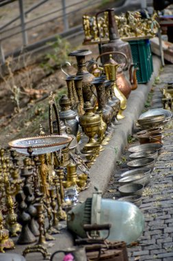 Tiflis, Gürcistan Cumhuriyeti, Tiflis Bit Pazarı veya Kuru Köprü 
