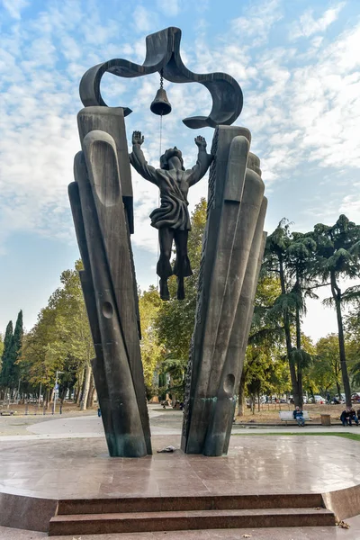 Tbilisi, Republiek Georgië, vlooienmarkt van Tbilisi of droge brug — Stockfoto