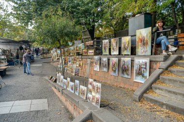 Tiflis, Gürcistan Cumhuriyeti, Tiflis Bit Pazarı veya Kuru Köprü 