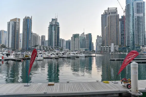 Marina Walk, Dubai Zona Marina, Dubai, Emiratos Árabes Unidos — Foto de Stock