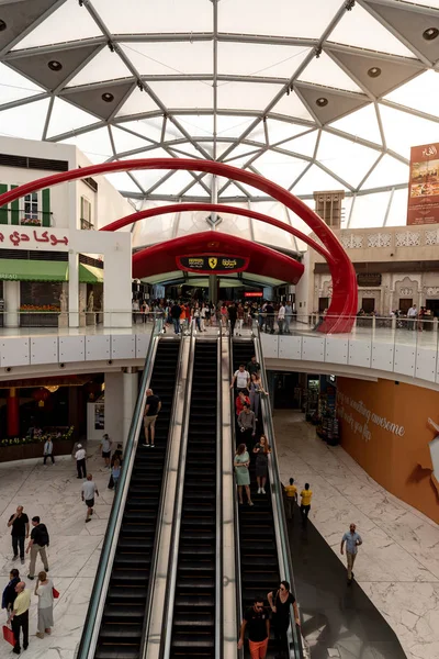 El Ferrari World Building, Abu Dhabi, Emiratos Árabes Unidos — Foto de Stock