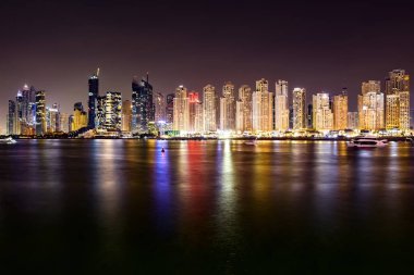 Dubai Skyline gece görüşü, Dubai, Birleşik Arap Emirlikleri