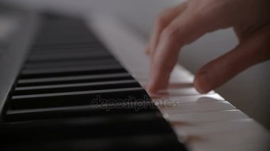 El oyun elektrik klavye