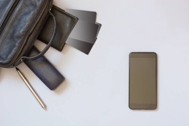 Laptop omuz çantası, taşınabilir, defter, kalem ve mens aksesuarları iş mavi için. Düz yatıyordu.