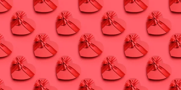 Herzförmige Geschenkschachtel Mit Roter Schleife Auf Rot Nahtloses Muster Banner — Stockfoto