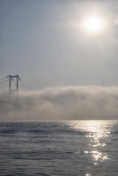 Ponte Bósforo Bósforo Manhã Nebulosa Istambul Turquia — Fotografia de Stock