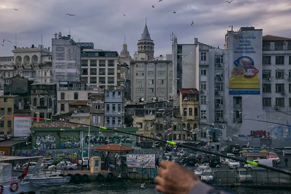 Mezquita Suleymaniye Fondo Los Anzuelos Pescadores Puente Galata Pescador Pescando —  Fotos de Stock