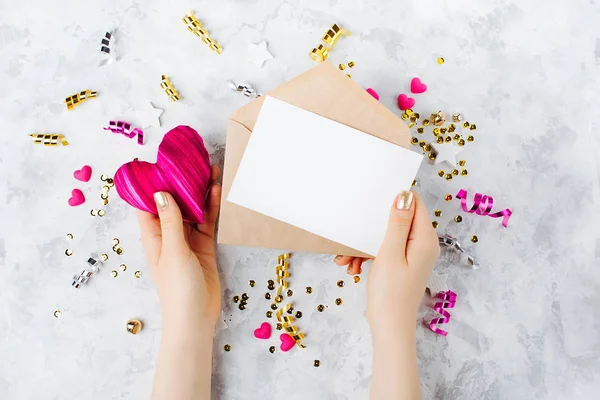 Kalpli sevgililer günü kartı