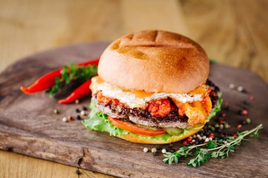 sığır eti lezzetli burger