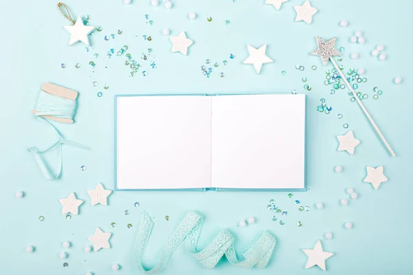 Open mini book with decorations — Stock Photo, Image