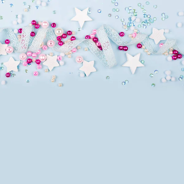 Şirin dekorasyonu ile şık çerçeve kenarlığı