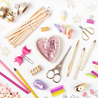 Okul konseptine dönüş.