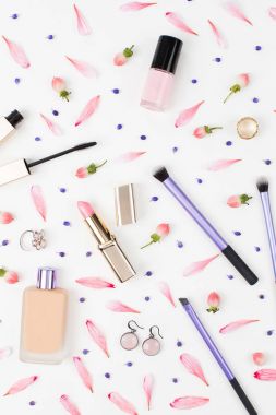 Ruj ile kozmetik kolaj