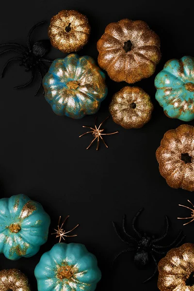 빛나는 황금 거미 호박 파랑 — 스톡 사진