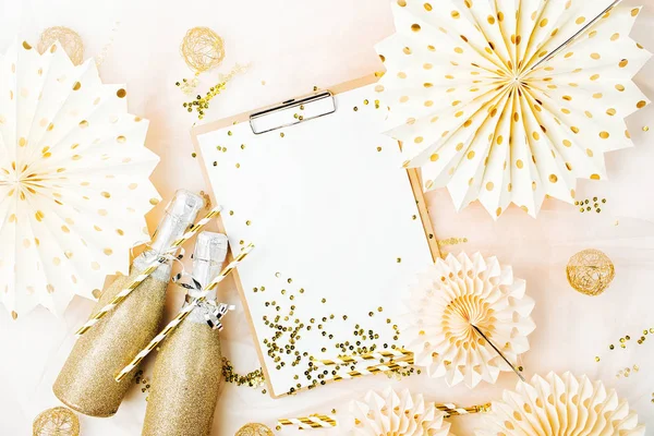 Pano mockup ve kadın ayakkabı