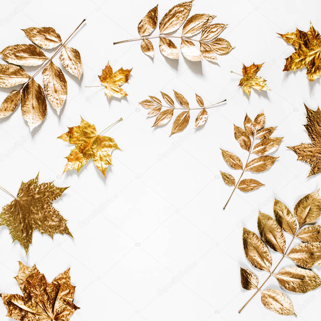 Authumn background with leaves