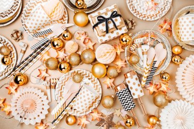 Noel arka planda altın