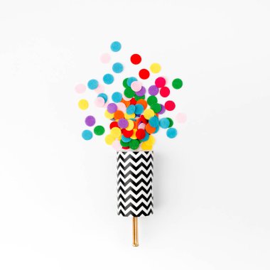 Push-pop kuyu ve pembe konfeti
