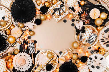 Noel süslemeleri ile çerçeve