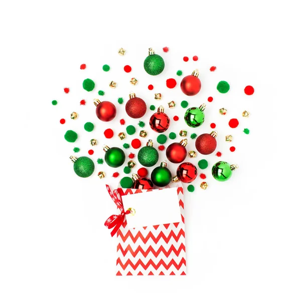 Padrão Bolas Natal Vermelho Verde Fora Saco Presente Com Cartão — Fotografia de Stock