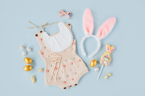 Bayi Lucu Kostum Kelinci Paskah Pakaian Dalam Rajutan Telinga Kelinci — Stok Foto