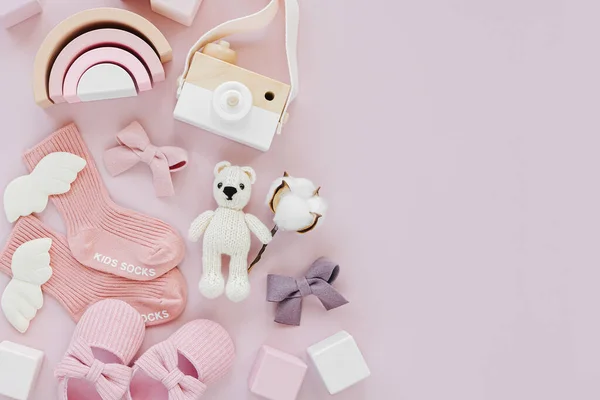 Set Baby Stuff Accessories Girl Pastel Background Pink Socks Shoes — ストック写真