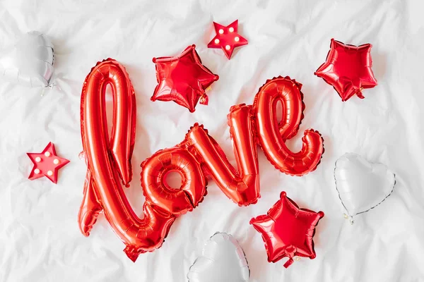 Air Balloons Shape Word Love Bed Love Concept Holiday Celebration — Stock Photo, Image