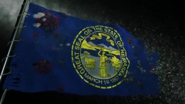 Nebraska bayrağı covid-19 ya da corona virüsü ile yırtılmış ve işaretlenmiş.