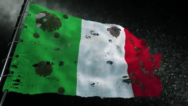 イタリアの旗は引き裂かれ Covid 19またはコロナのウイルスでマークされています — ストック動画