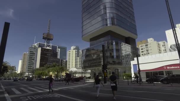 Сао Пауло Бразилія 2017 Люди Ходять Вулиці Паулу Сонячний День — стокове відео