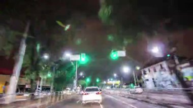 Sao Paulo - 19 Temmuz 2015 Brezilya 'nın en büyük şehri Timelapse, hiç uyumayan bir metropol. Merkezde, tiyatrolarda, caddelerde ve bu güzel şehrin işlek caddelerinde geziniyorum.