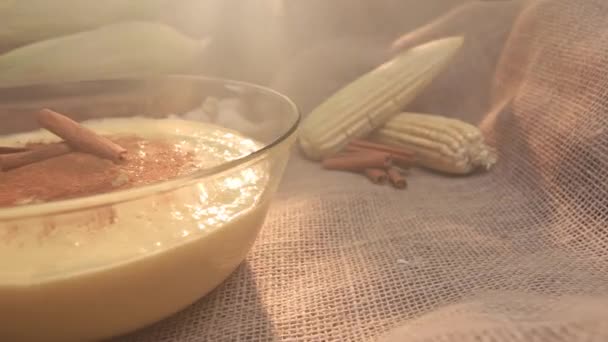 Doce Brasileiro Tradicional Chamado Curau Feito Com Milho — Vídeo de Stock