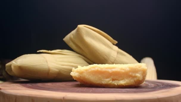 Typické Brazilské Jídlo Kukuřice Zvané Pamonha — Stock video