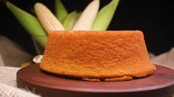 Una Comida Típica Brasileña Pastel Maíz Lado Aparece Escrito Portugués — Vídeo de stock