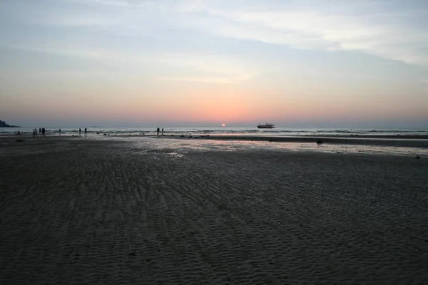 Sunset on the island — Stock Photo, Image