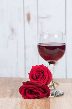şarap ve gül
