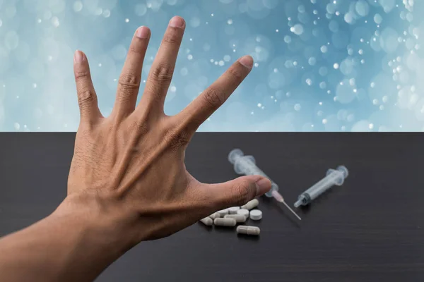 El sembolü tıp almaz.