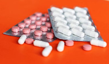 Hap ve yasadışı uygulamaları doping için başka bir uyuşturucu. Eczane antibiyotik ve antidepresan.