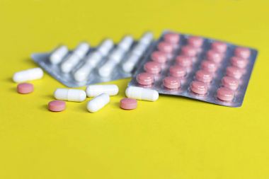 Hap ve yasadışı uygulamaları doping için başka bir uyuşturucu. Eczane antibiyotik ve antidepresan.