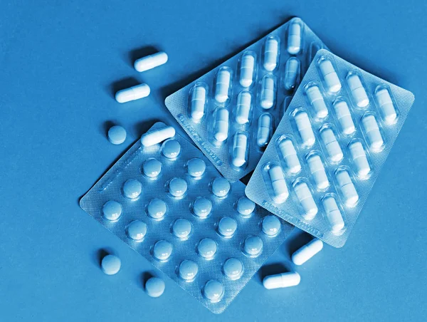 Hap ve yasadışı uygulamaları doping için başka bir uyuşturucu. Eczane antibiyotik ve antidepresan.