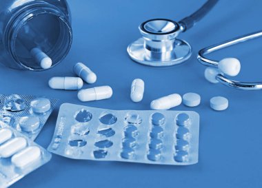 Hap ve yasadışı uygulamaları doping için başka bir uyuşturucu. Eczane antibiyotik ve antidepresan.