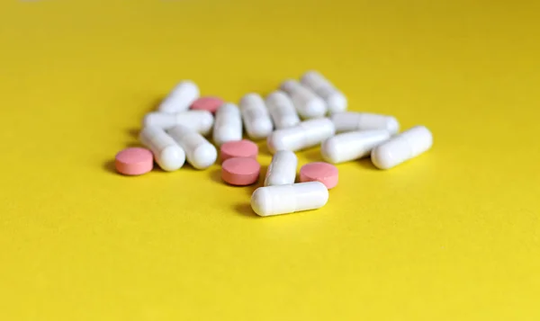 Hap ve yasadışı uygulamaları doping için başka bir uyuşturucu. Eczane antibiyotik ve antidepresan.